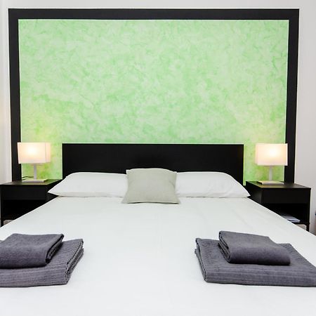 Green Room Milan Luaran gambar